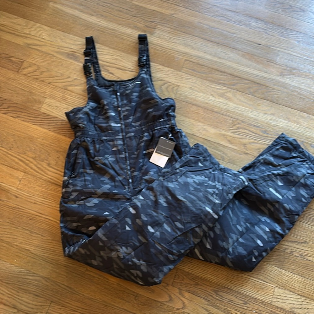 Eddie Bauer kids' bib ski pants. New.